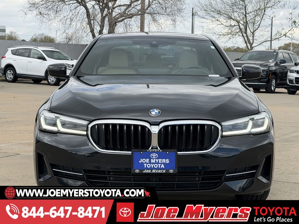 Used 2023 Black Sapphire Metallic BMW 530i image 3