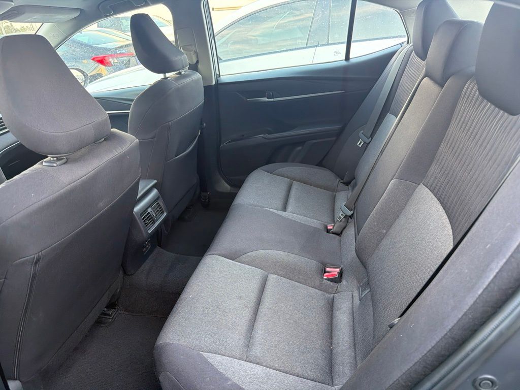 Used 2025 Underground Toyota LE image 3
