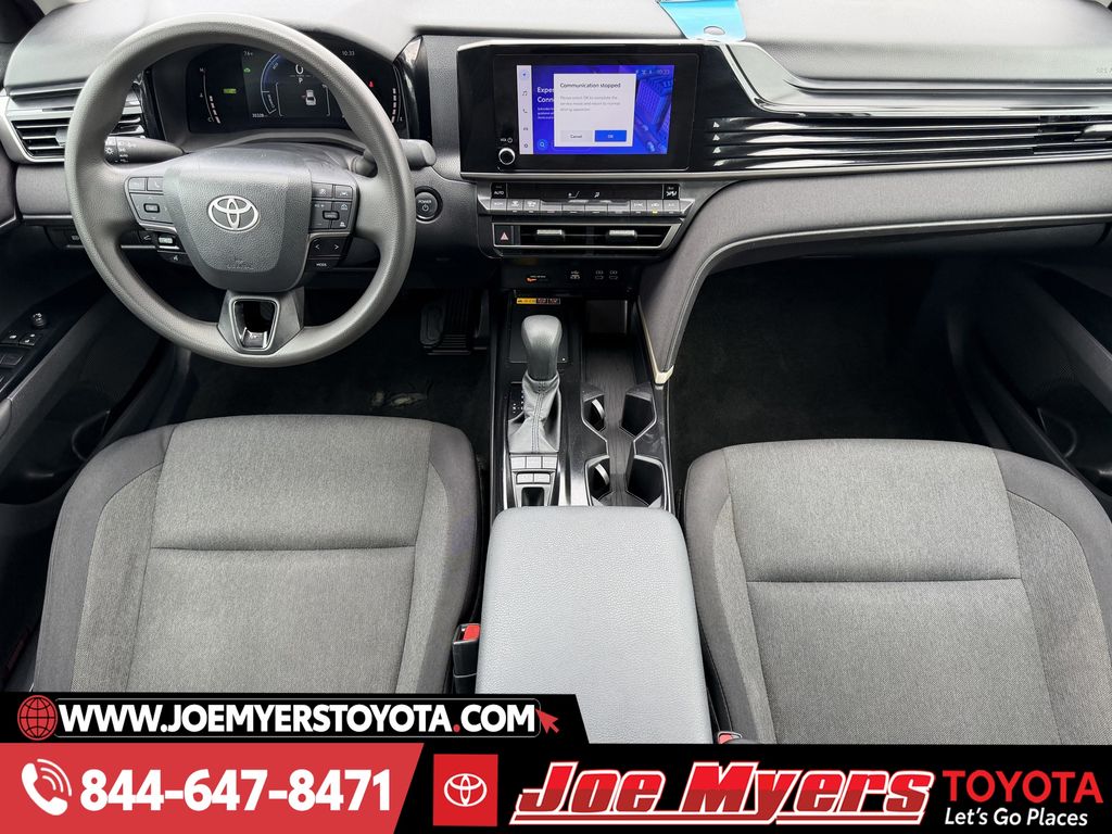 Used 2025 White Toyota LE image 13