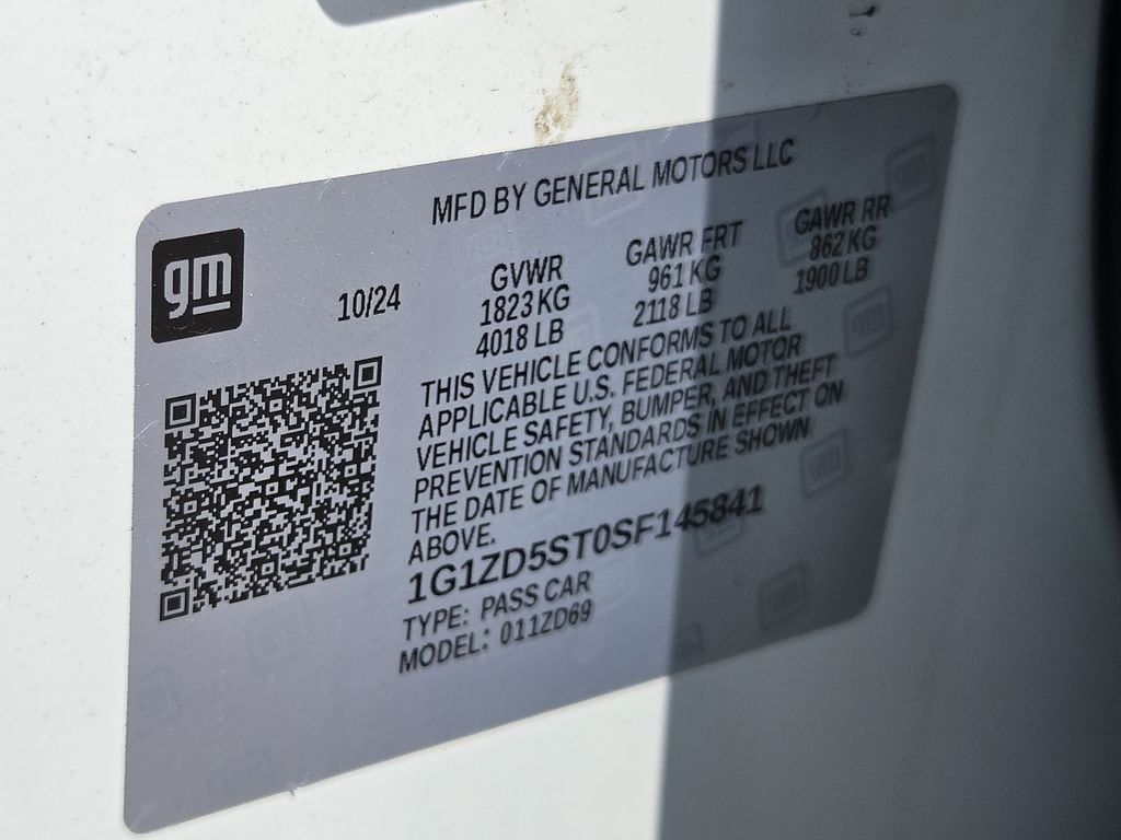 Used 2025 Summit White Chevrolet LT image 31
