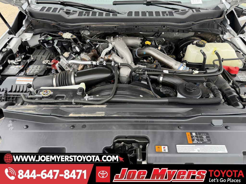 Used 2024 Iconic Silver Metallic Ford XLT image 29