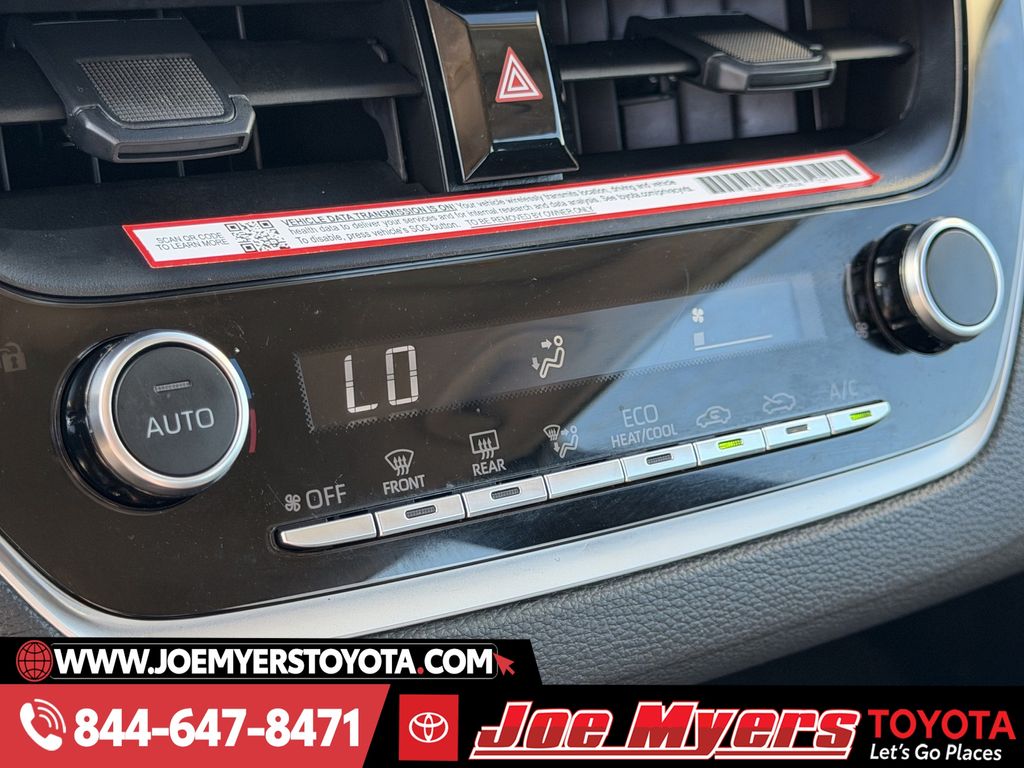 Used 2025 Ice Cap Toyota LE image 20