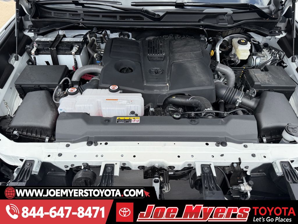 Certified Used 2026 Ice Cap Toyota SR5 image 32