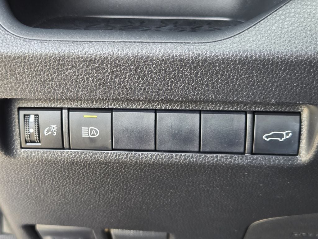 Used 2020 Blueprint Toyota XLE Premium image 25