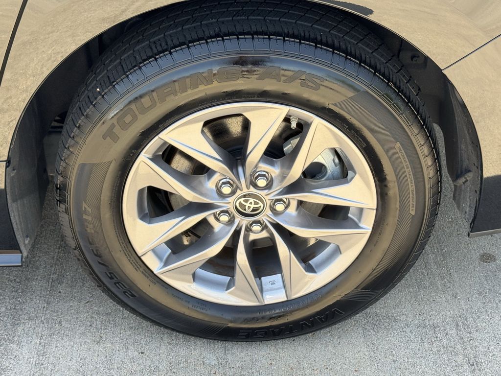 Used 2025 Midnight Black Metallic Toyota XLE image 8