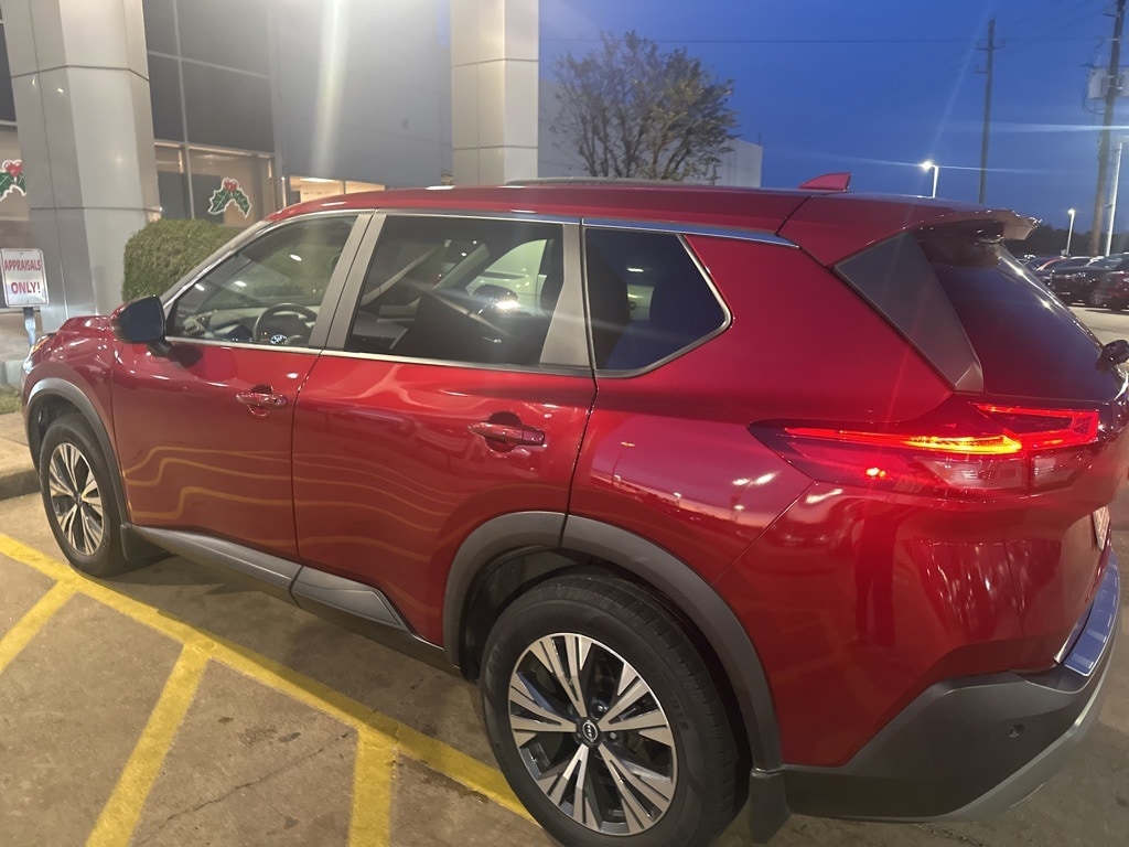 Used 2023 Nissan Rogue SV SUV