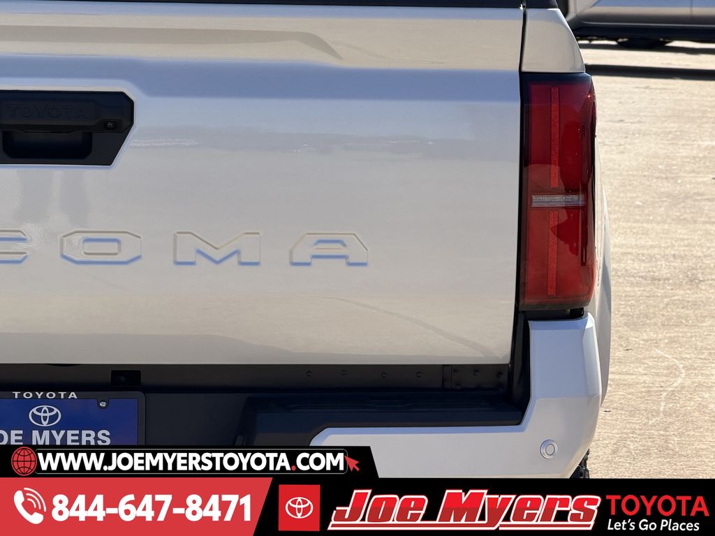 New 2026 Wind Chill Pear Toyota TRD Sport image 9