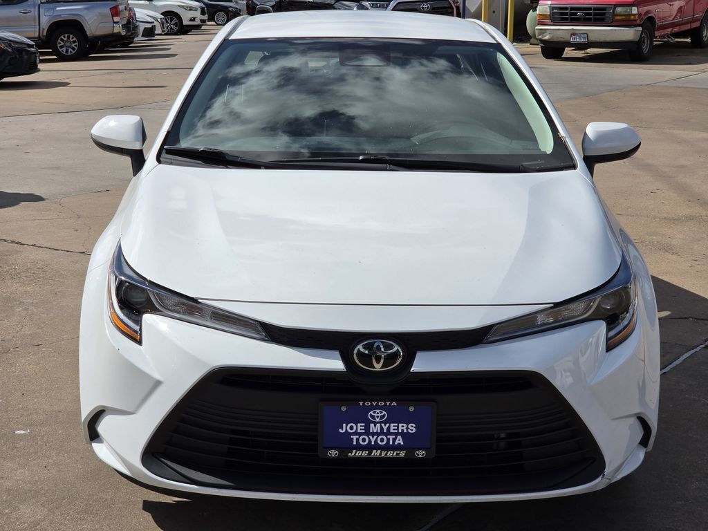 Used 2026 Ice Toyota LE image 3