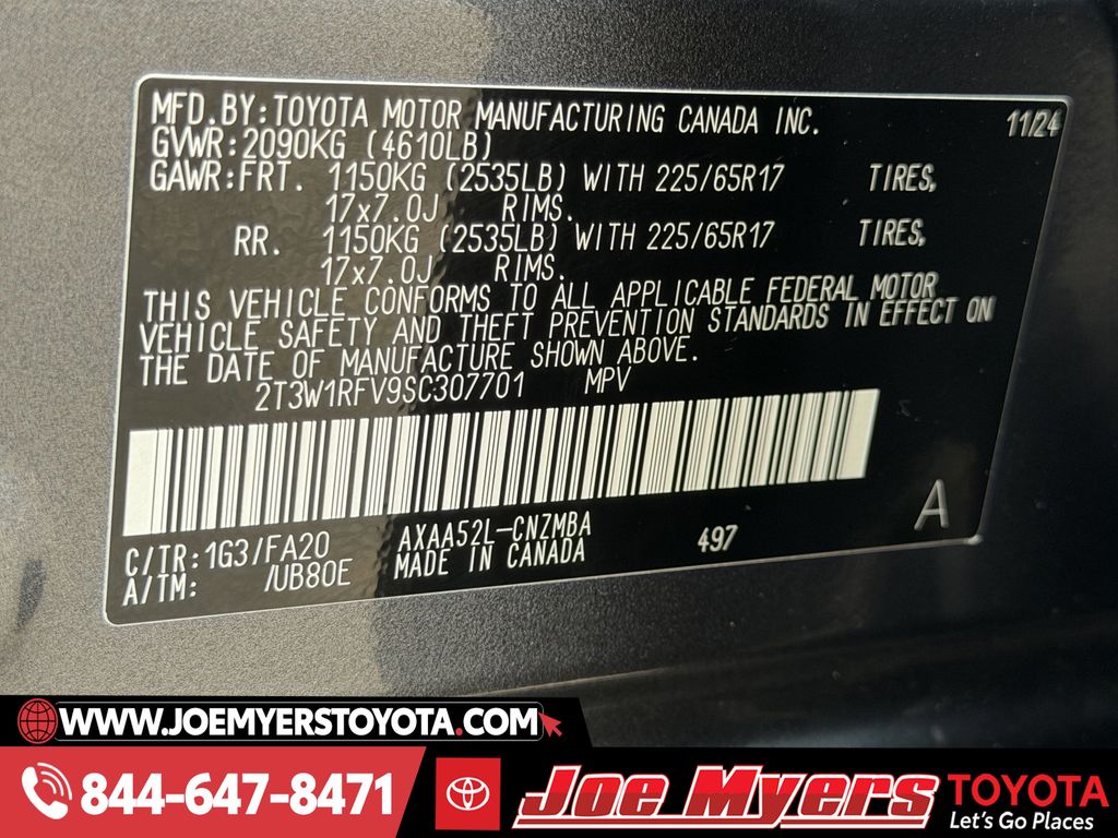 Used 2025 Magnetic Gray Metallic Toyota XLE image 32