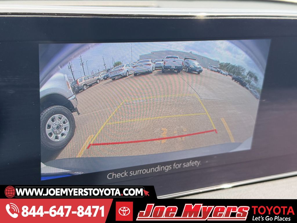 Used 2025 Snowflake White Pearl Mica Mazda 2.5 S Preferred Package image 19