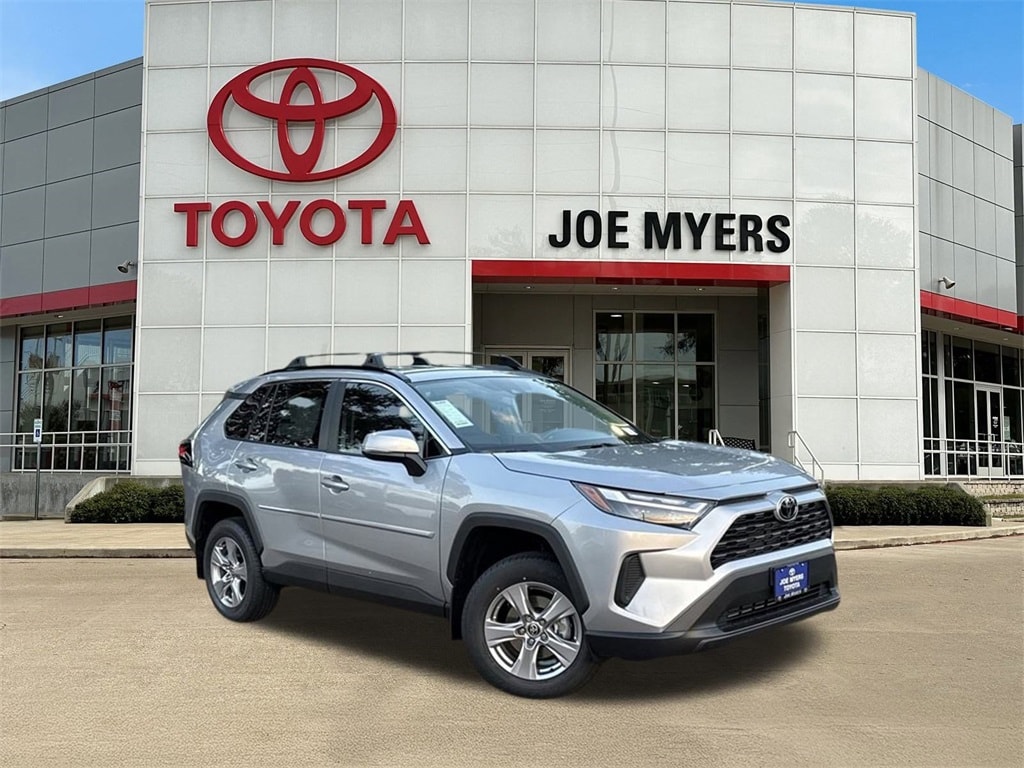 New 2025 Toyota RAV4 XLE SUV