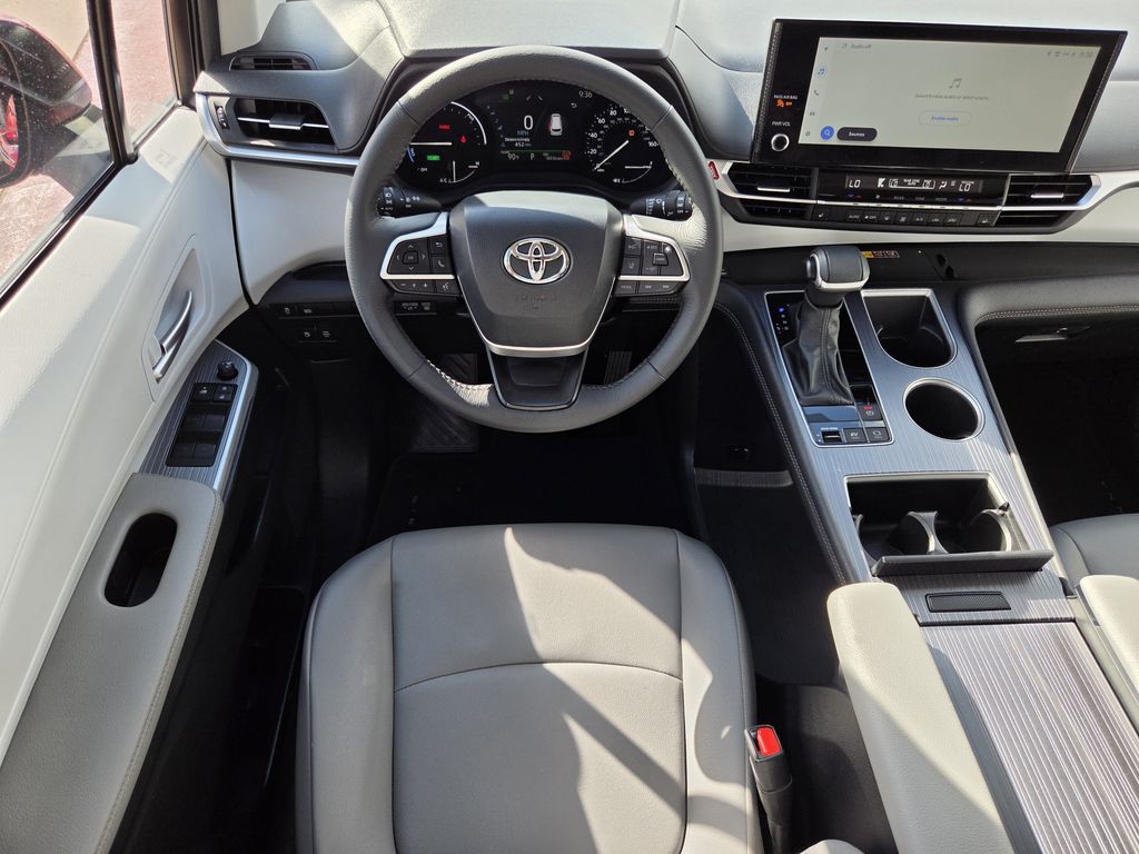 Used 2025 Pearl Toyota XLE image 14
