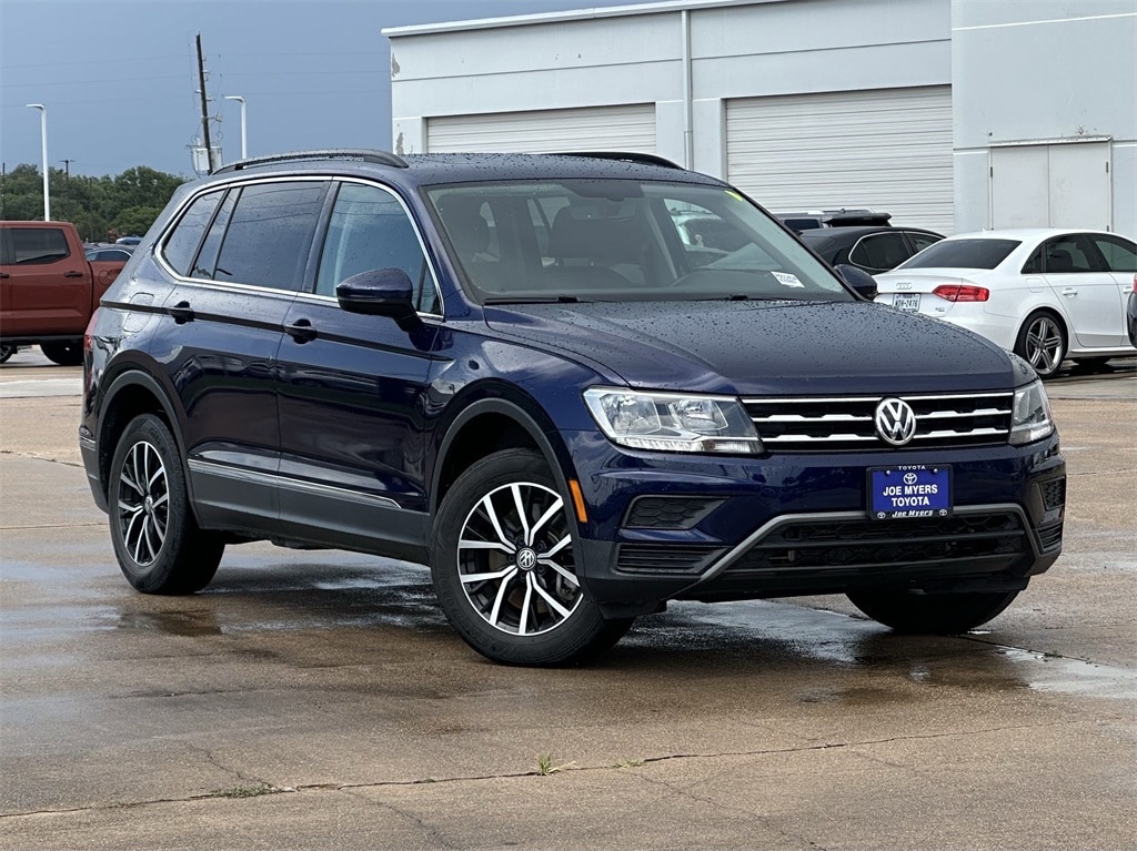 Used 2021 Volkswagen Tiguan SE with VIN 3VV3B7AX2MM024428 for sale in Houston, TX