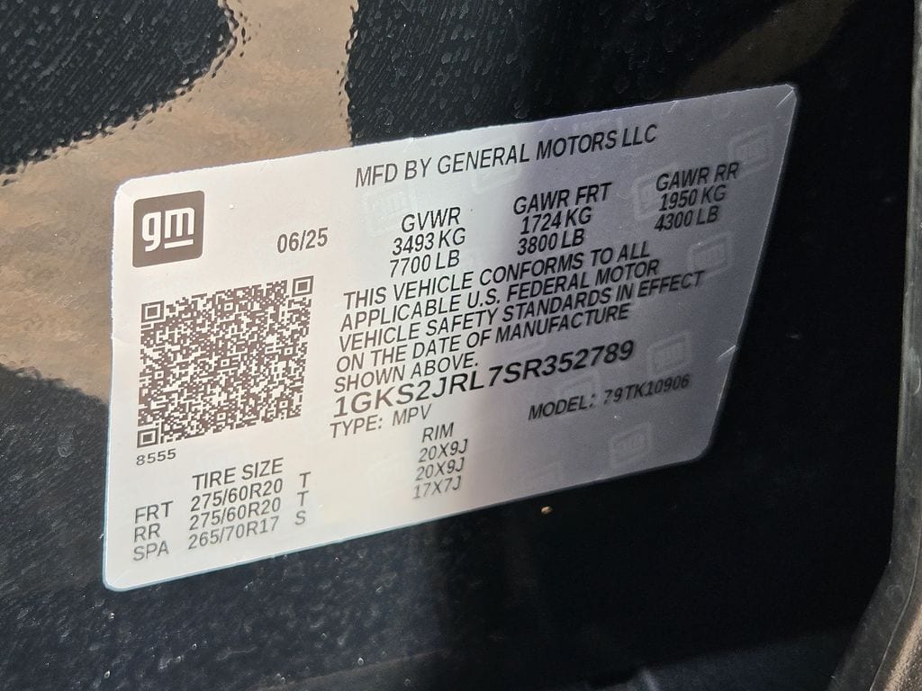 Used 2025 Onyx Black GMC Denali image 31
