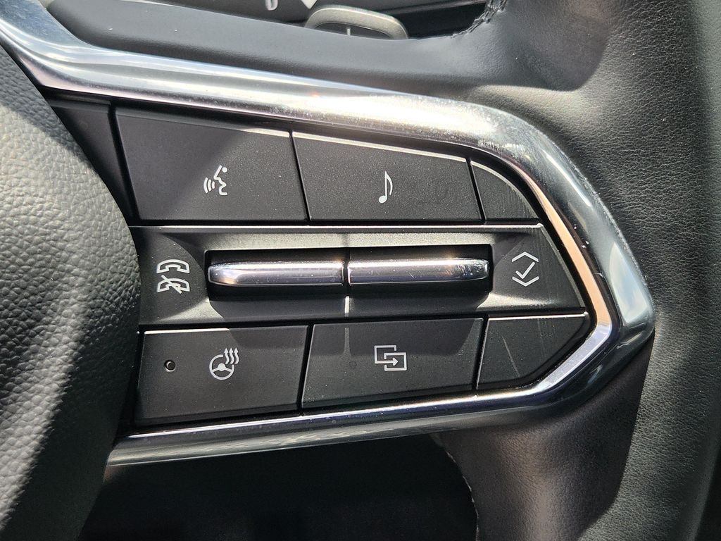 Used 2025 Mosaic Black Metallic Chevrolet LT image 22