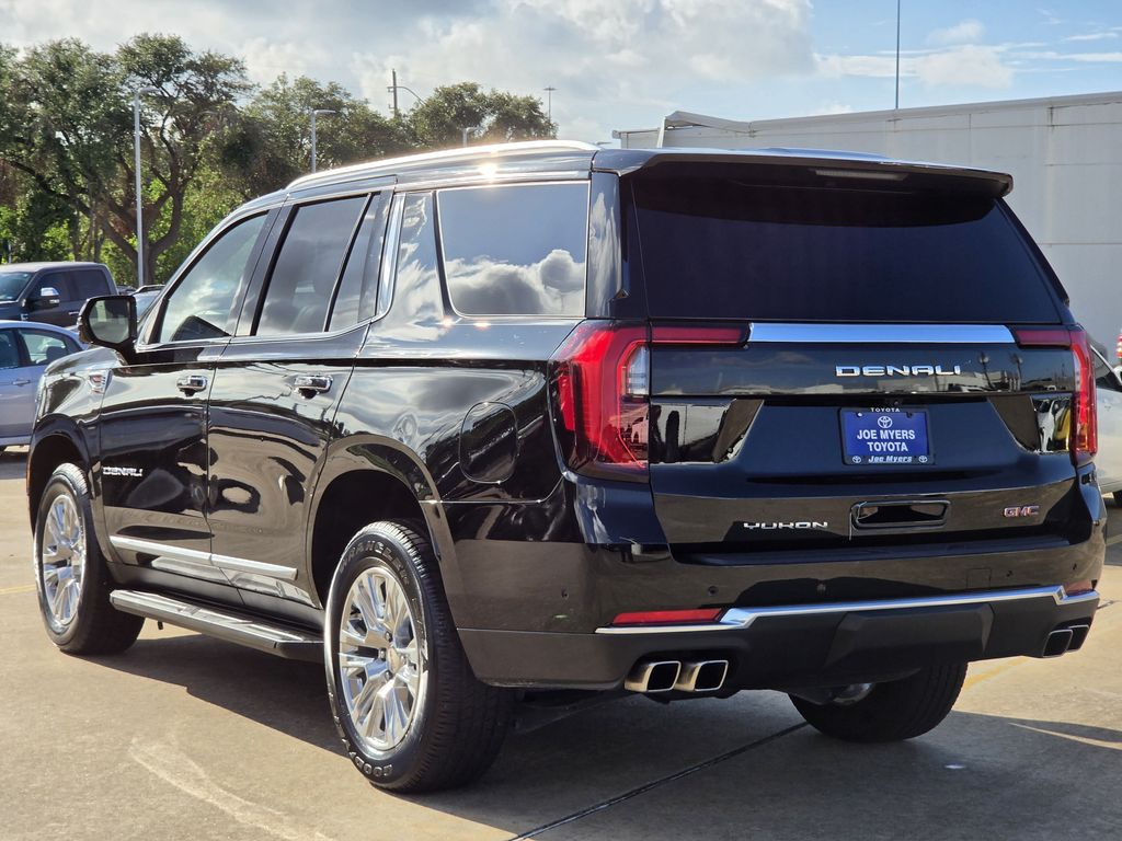 Used 2025 Onyx Black GMC Denali image 7