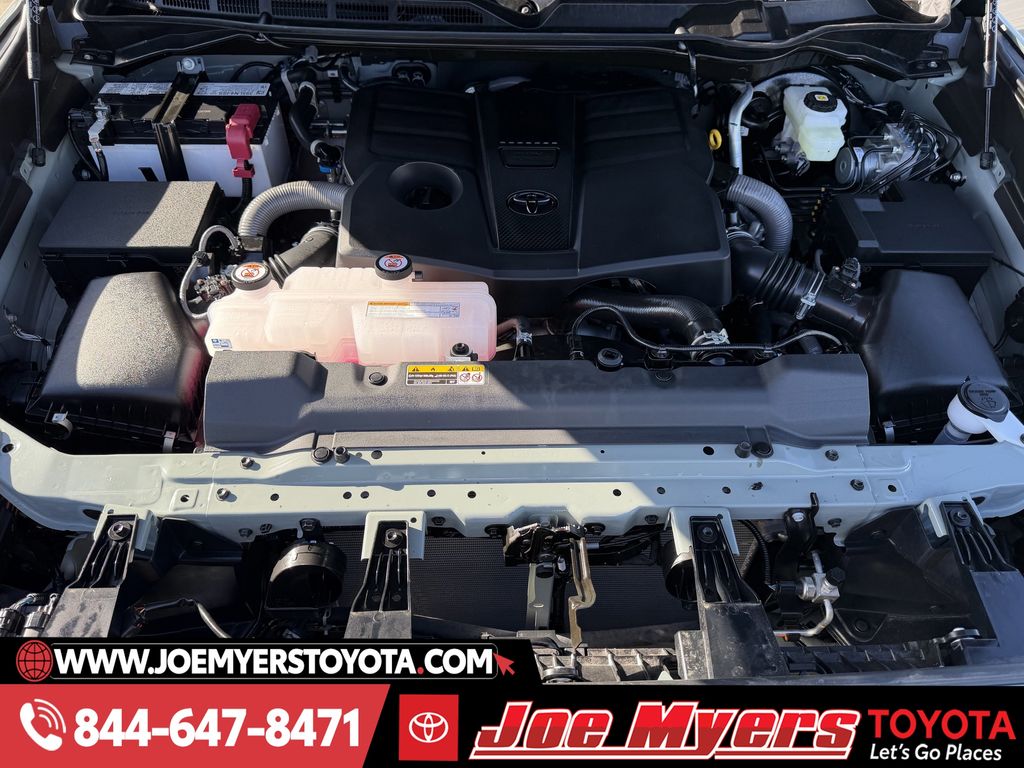 Used 2026 Lunar Rock Toyota SR5 image 30