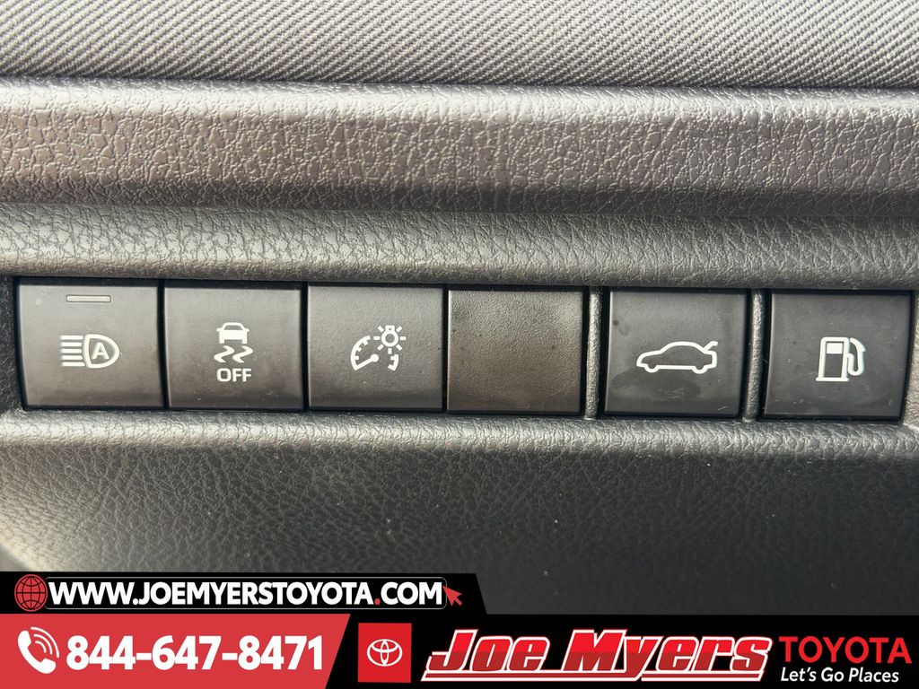 Used 2025 White Toyota LE image 25