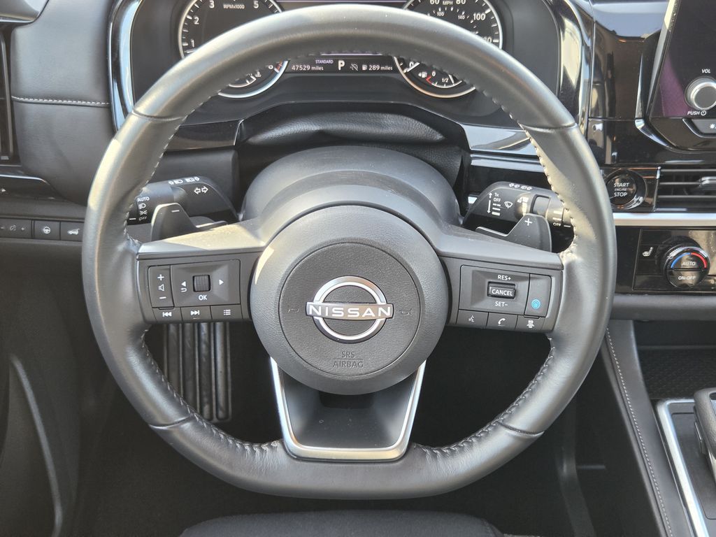 Used 2025 Glacier White Nissan SV image 14