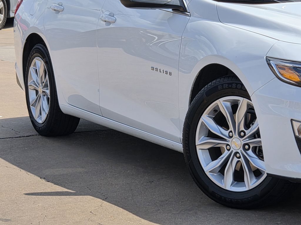 Used 2025 Summit White Chevrolet LT image 11