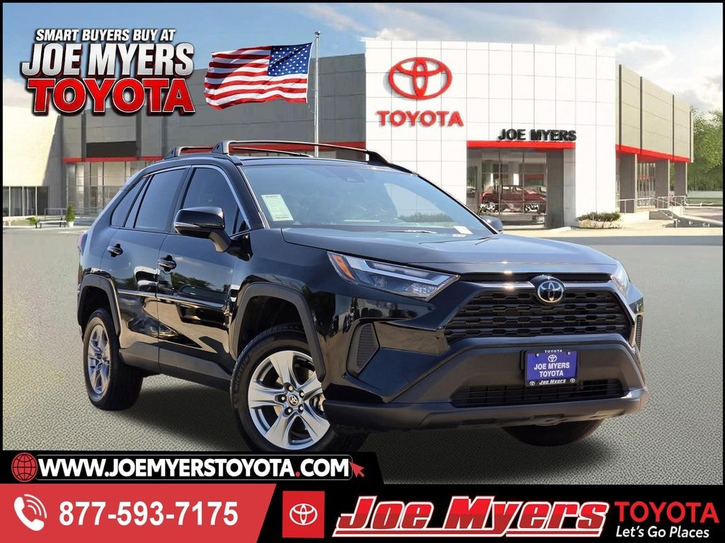Used 2025 Toyota RAV4 XLE SUV
