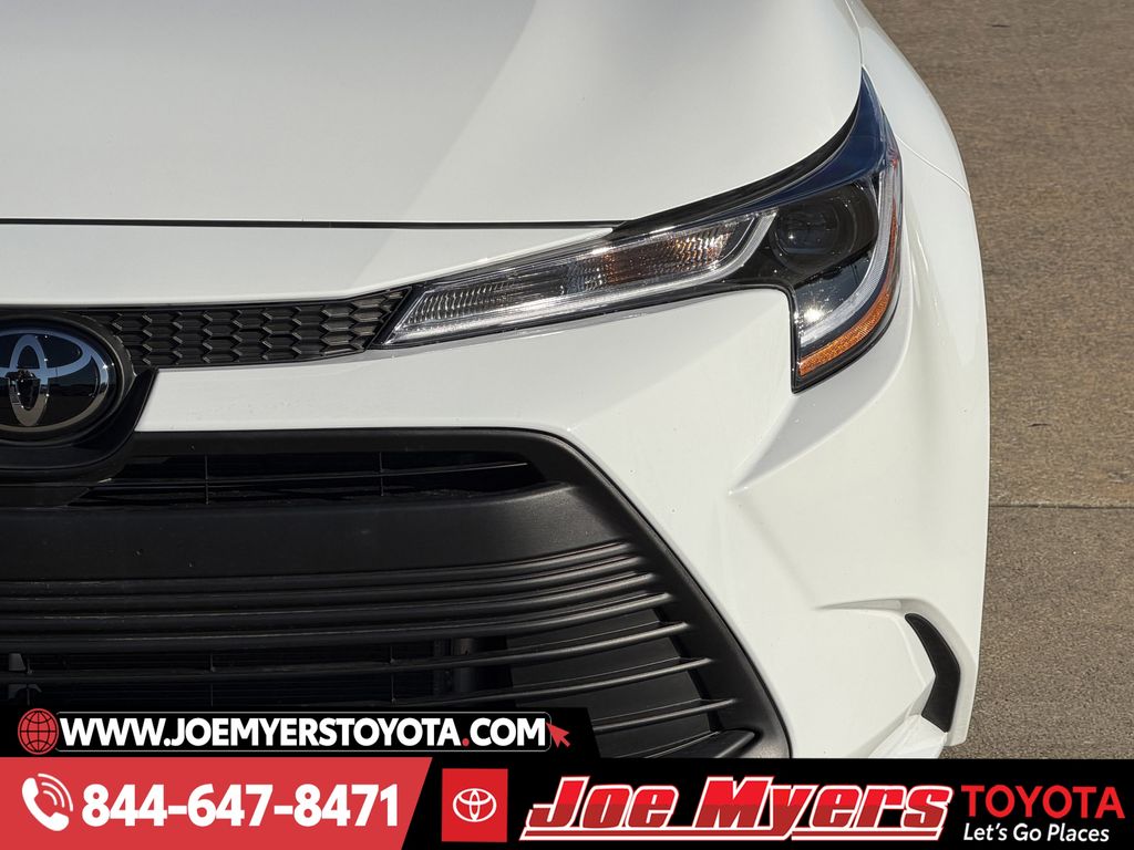 Certified Used 2026 Ice Cap Toyota LE image 4