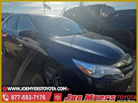 2016 Toyota Camry SE Sedan