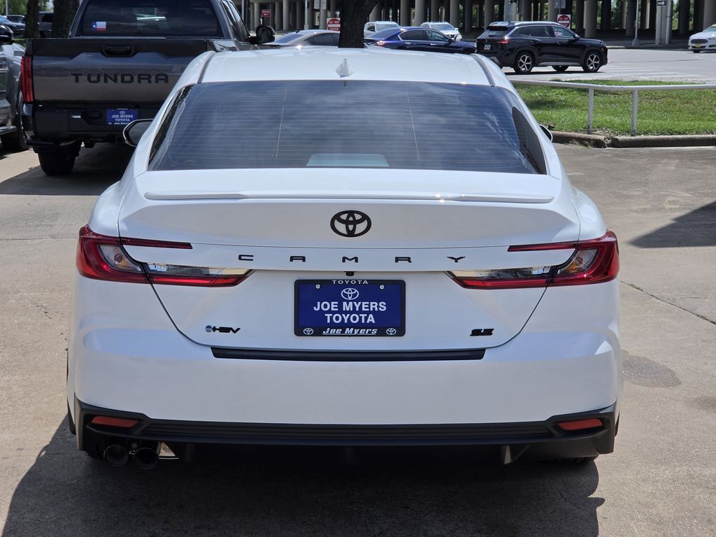 New 2026 Ice Cap Toyota SE image 8