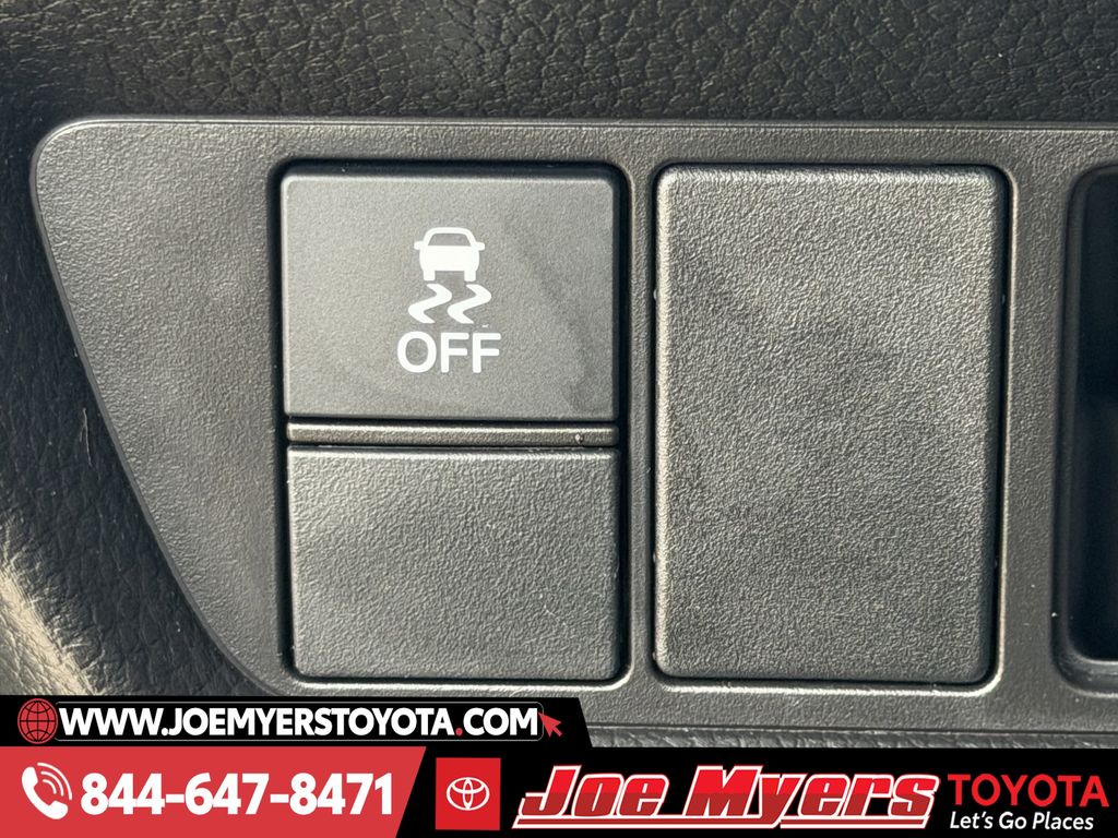 Used 2025 Urban Gray Pearl Honda LX image 22