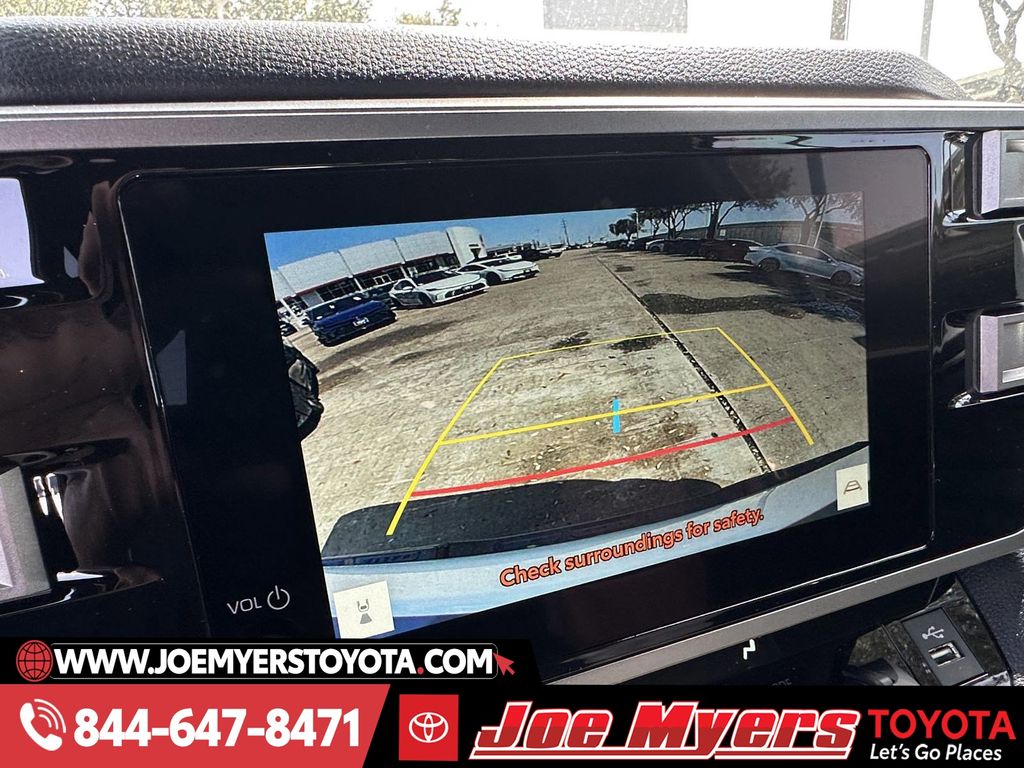 2025 Toyota Tundra SR5 - Photo 13