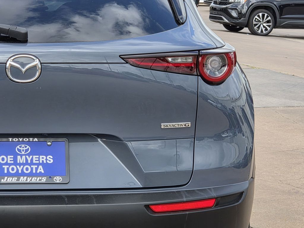 2025 Mazda CX-30 Carbon Edition - Photo 9