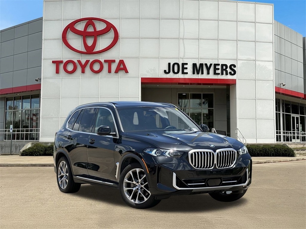 Used 2024 BMW X5 40i with VIN 5UX13EU0XR9U56226 for sale in Houston, TX