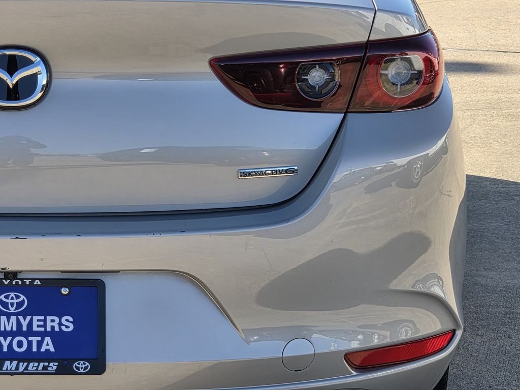 Used 2025 Platinum Quartz Metallic Mazda 2.5 S Preferred Package image 9