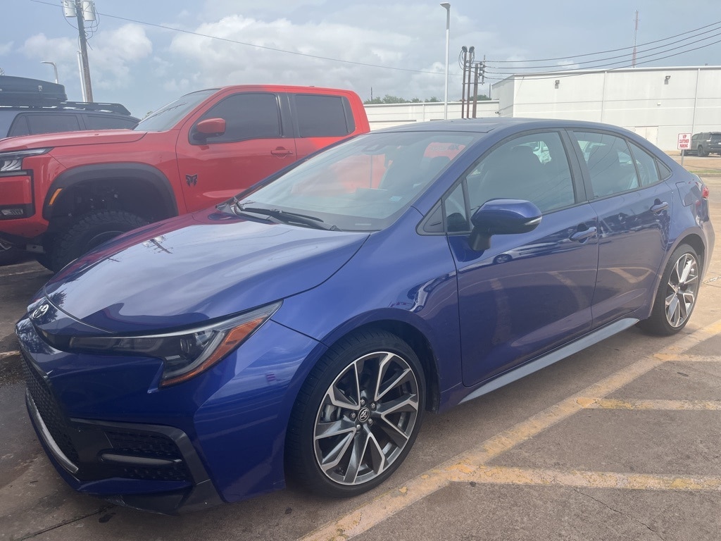 Used 2022 Toyota Corolla SE with VIN 5YFS4MCE8NP123554 for sale in Northfield, Minnesota