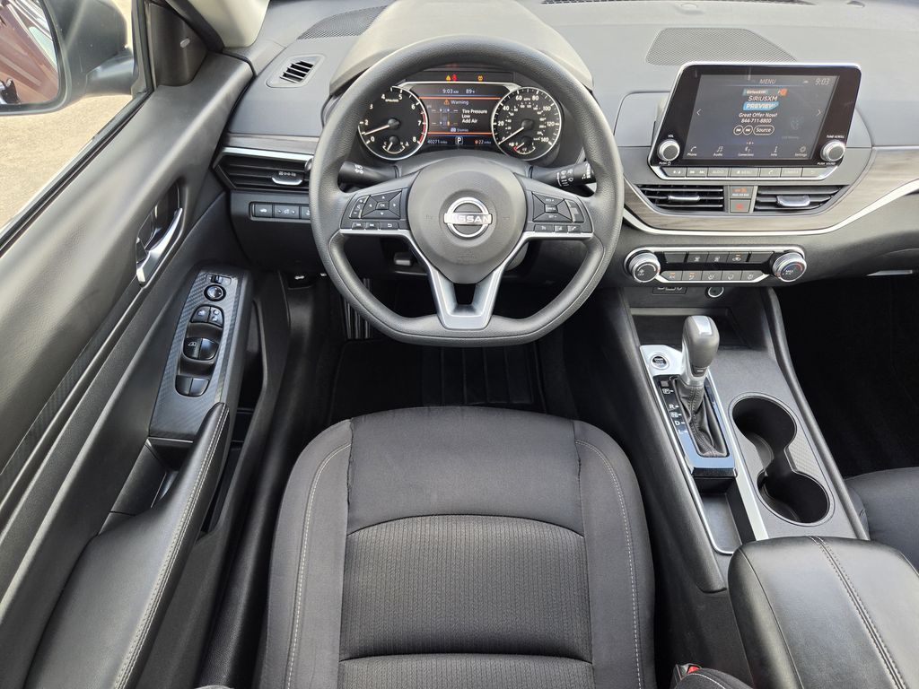 Used 2025 Garnet Pearl Metallic Nissan 2.5 SV image 13