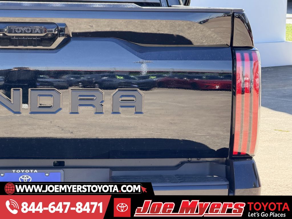 New 2026 Midnight Black Toyota Platinum image 9