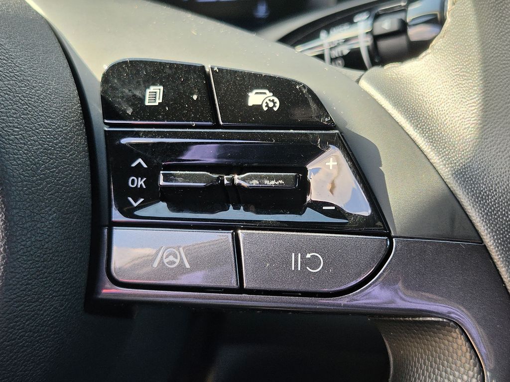 Used 2026 Ecotronic Gray Hyundai SEL Sport image 22