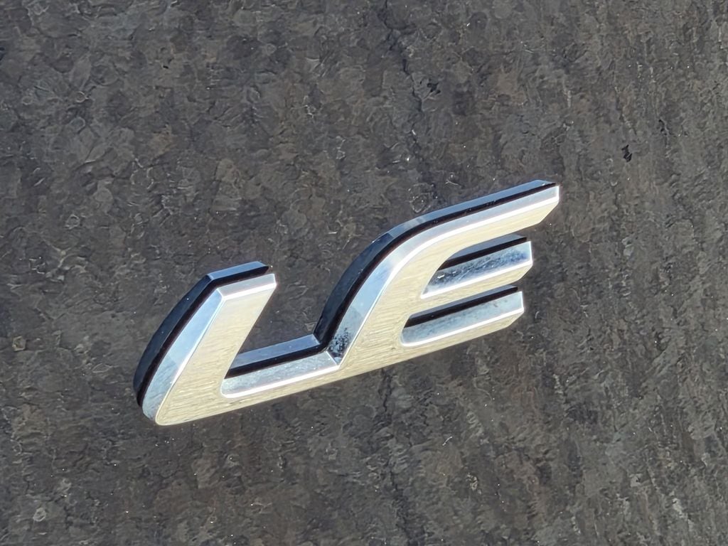 Used 2023 Blueprint Toyota LE image 11