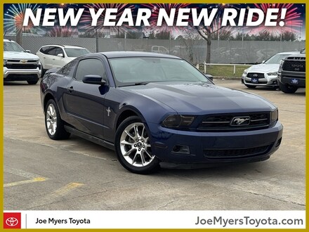 2011 Ford Mustang V6 Premium Coupe