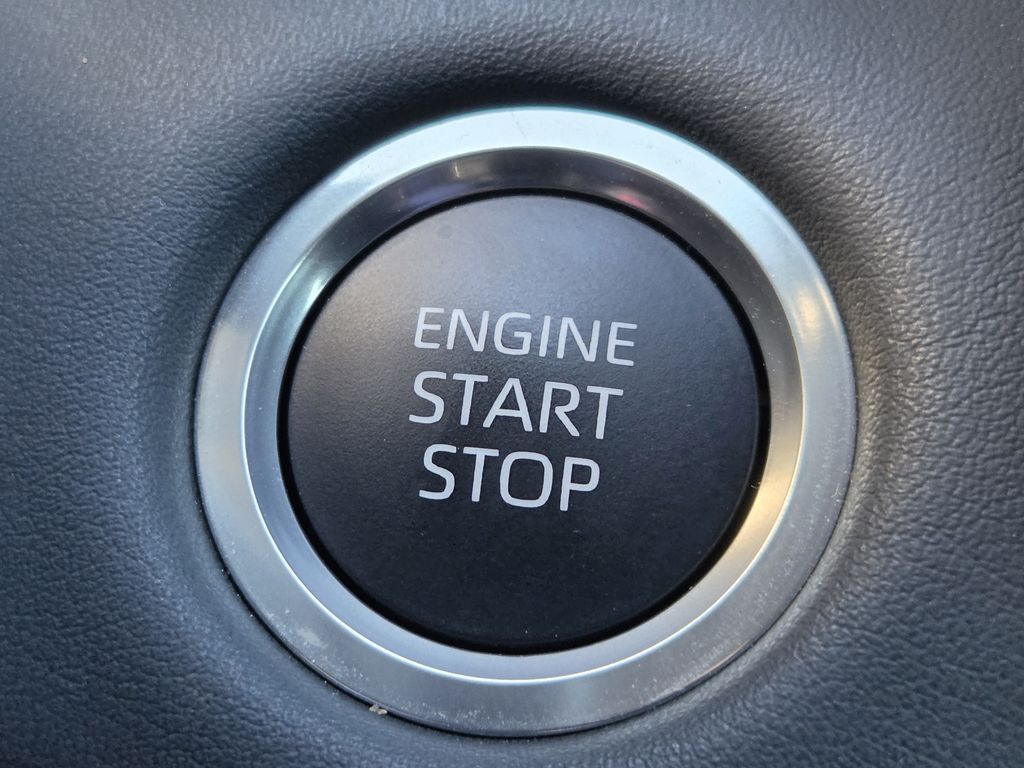 Used 2026 Pearl Toyota XLE image 22