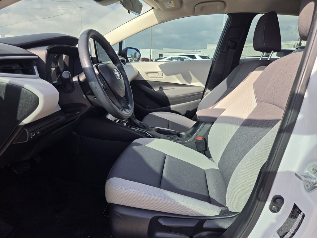 Used 2024 Ice Toyota LE image 26