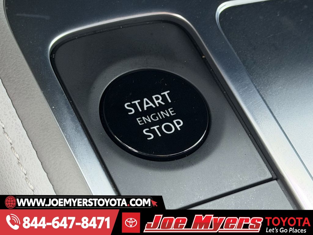 Used 2026 Deep Emerald Black Obsidian INFINITI Autograph image 22