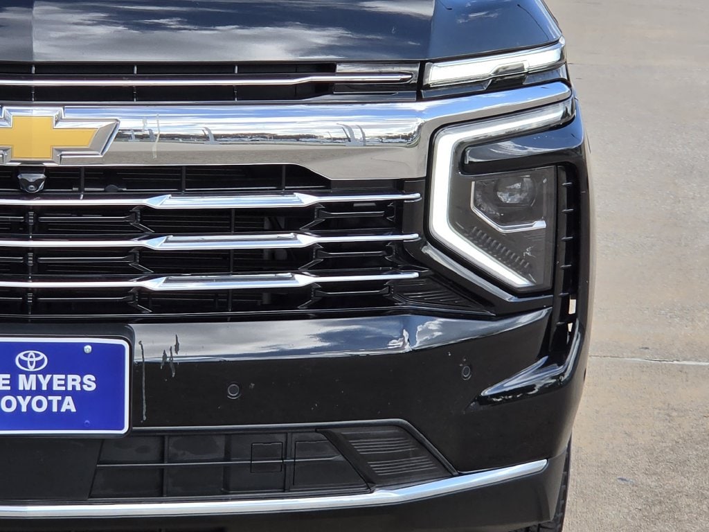 Used 2025 Black Chevrolet LT image 4