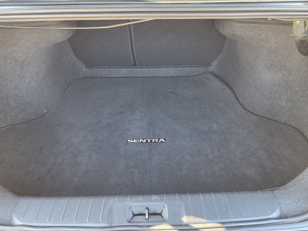 Used 2025 Super Black Nissan SV image 28