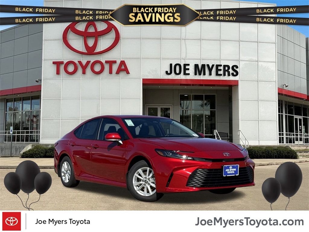 2026 Toyota Camry LE's photo