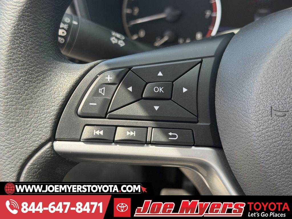 Used 2025 Gun Metallic Nissan 2.5 SV image 23