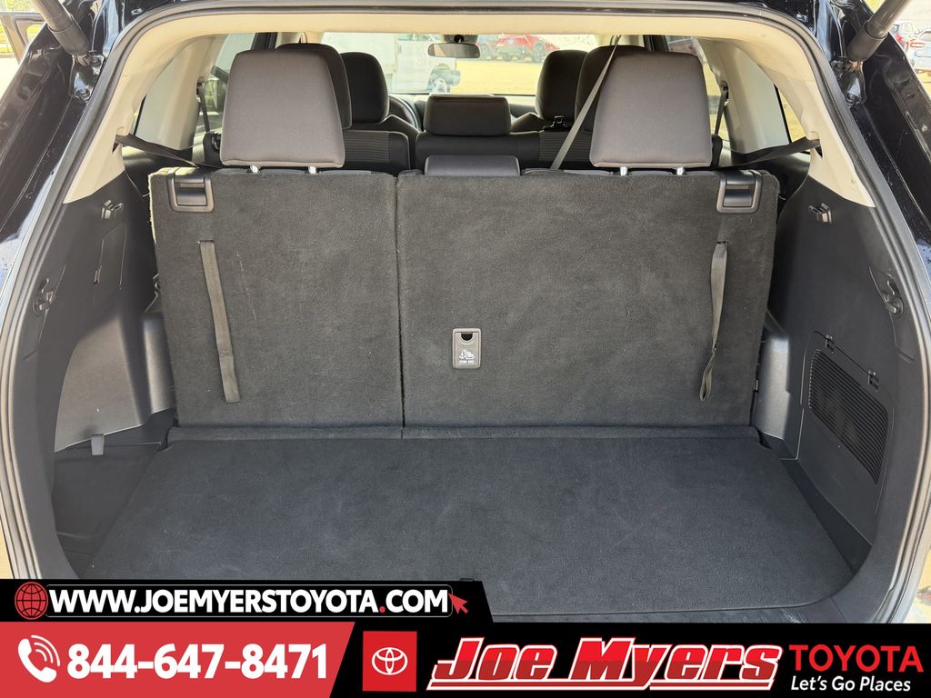 Used 2025 Midnight Black Metallic Toyota LE image 30