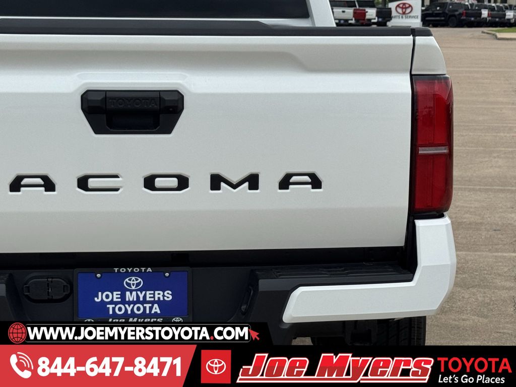 New 2026 Ice Cap Toyota SR5 image 9