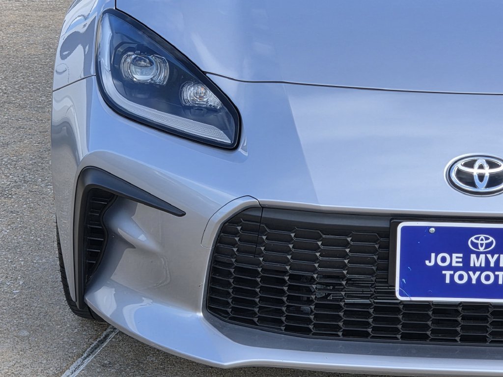 Used 2025 Steel Toyota Premium image 5