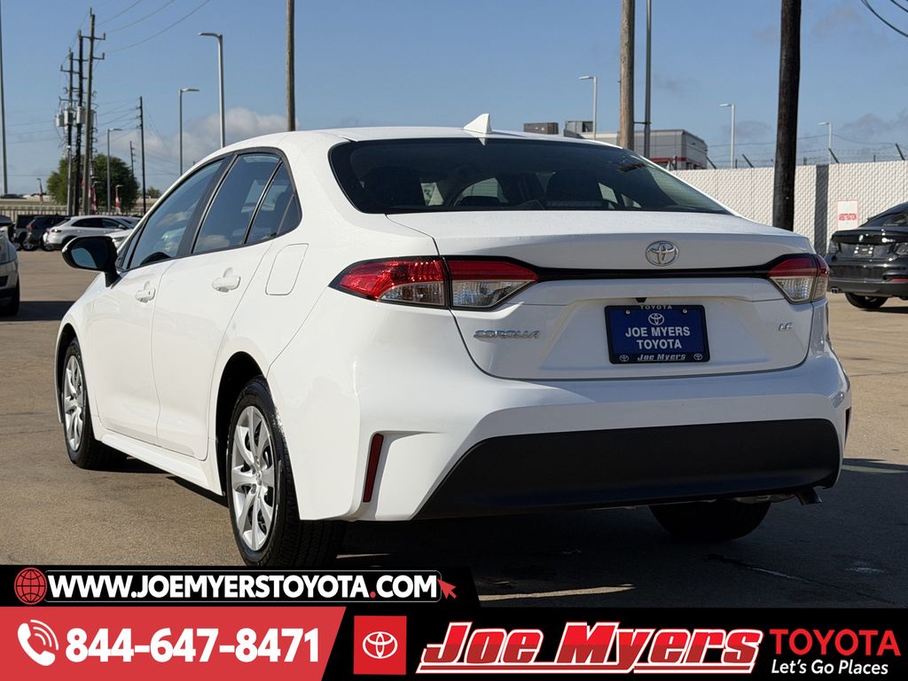 Used 2025 Ice Cap Toyota LE image 7